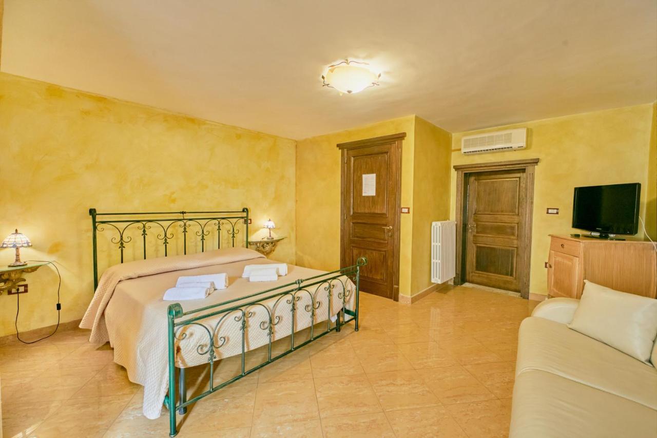 Centro Storico Rooms 加利波利 外观 照片