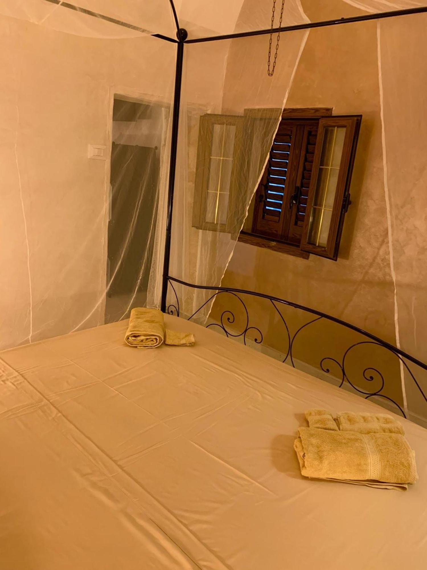 Centro Storico Rooms 加利波利 外观 照片